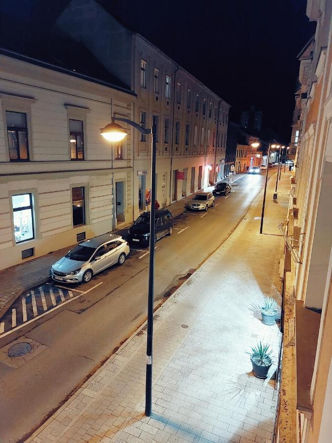 Square 16 Apartman - Absolutely Central Location With Self Check In Szombathely Exteriér fotografie