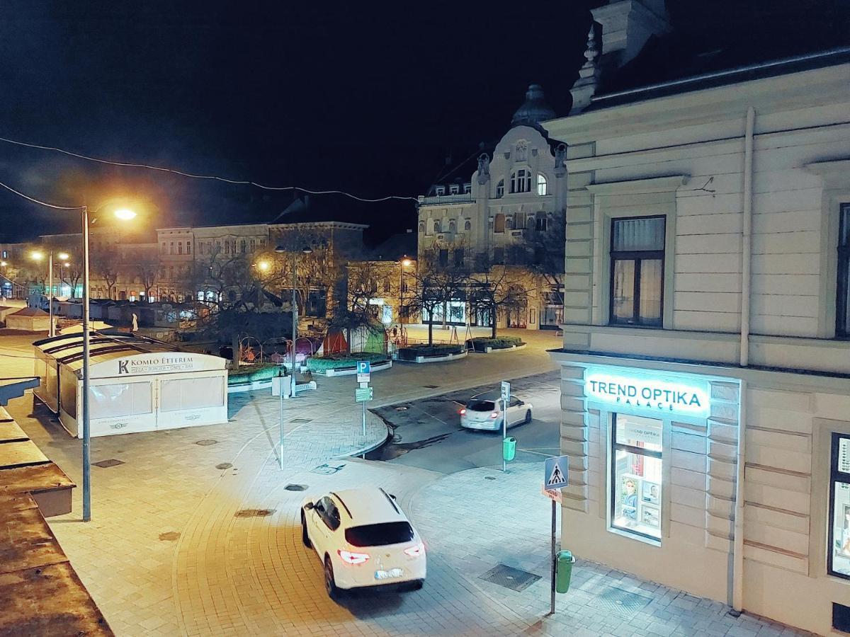 Square 16 Apartman - Absolutely Central Location With Self Check In Szombathely Exteriér fotografie